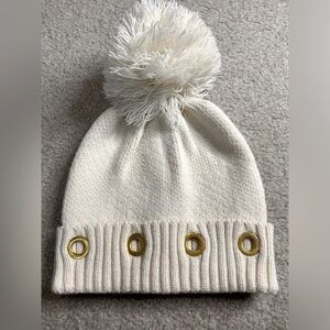 Steve Madden Pom Pom Beanie Hat Women Creme with gold Grommets One Size